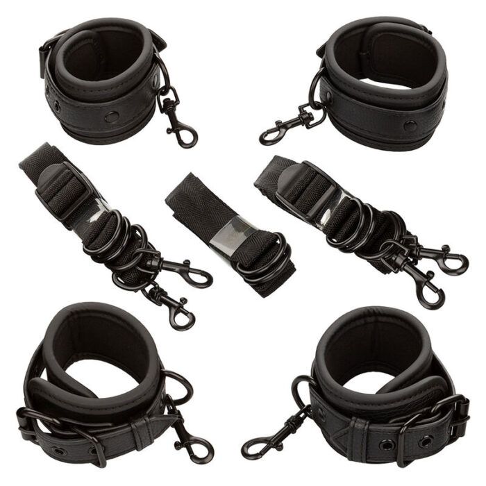 CALEXOTICS - NOCTURNAL RESTRICCIONES DE CAMA CUERO AJUSTABLE NEGRO - CandyHot - Foto 2